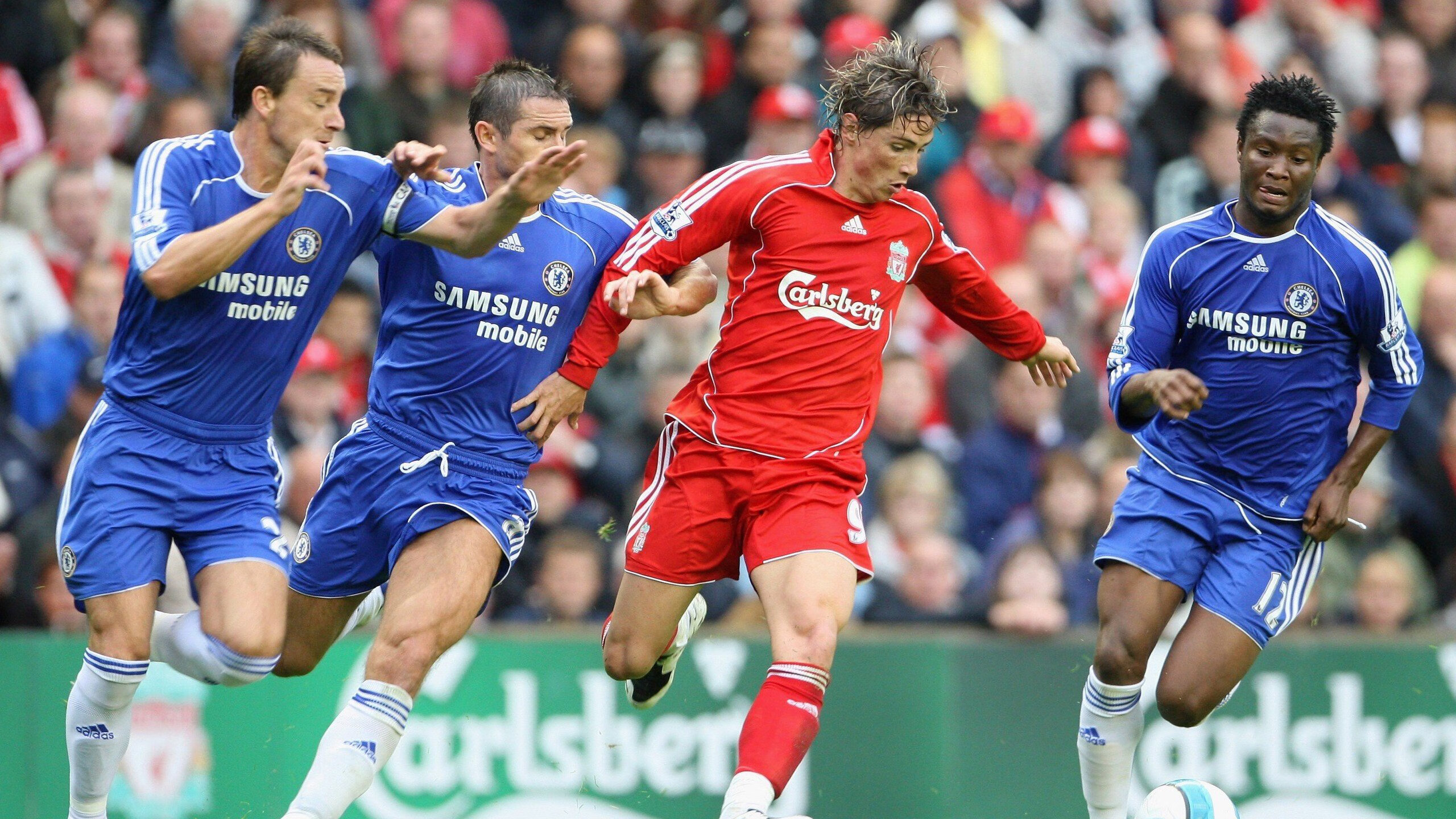 绿茵双线，马里鏖战映照英超，拉什福德接管争冠时刻