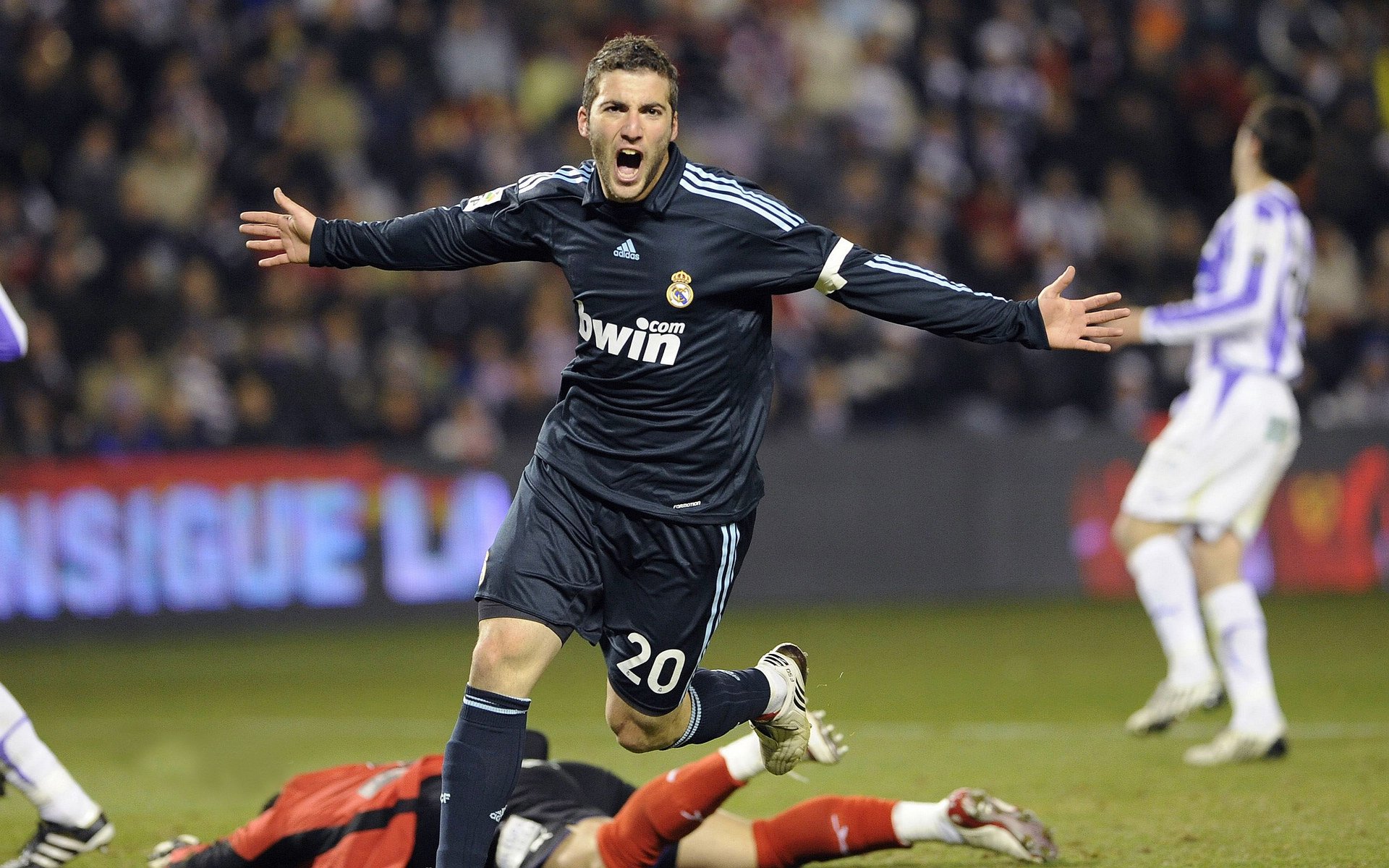 乔治单节爆发定乾坤，步行者完美战术拉开辽宁队差距